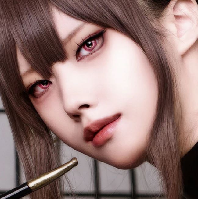 Transform Your Look with Stunning Cosplay Contacts